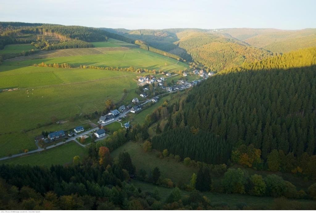 Hotel&Gasthof Hubertushöhe - Ihr Hotel für Urlaub mit Hund Schmallenberg Exterior foto